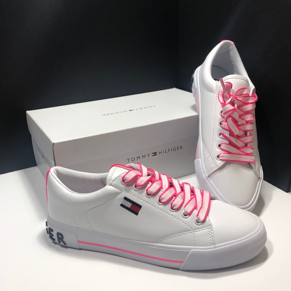 NEW⭐️⭐️⭐️TOMMY HILFIGER FLINT SNEAKERS - Picture 2 of 14